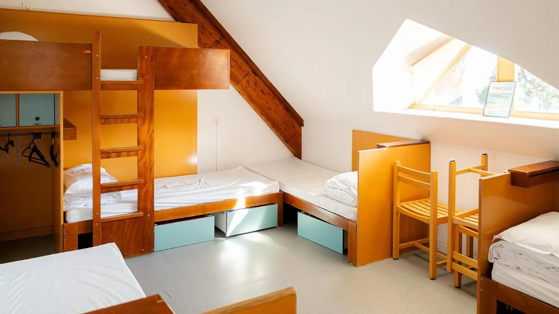 Auberge De Jeunesse Hi Cancale 0*,  Frankreich