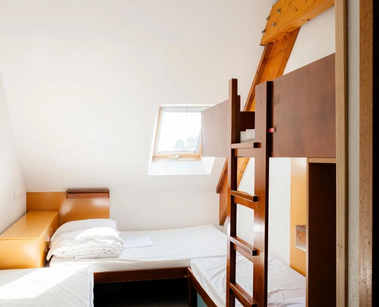 Auberge De Jeunesse Hi Cancale 0*,