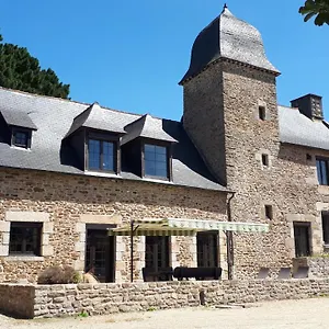 Bed & Breakfast Petit Manoir Proche Dinan - D'hotes