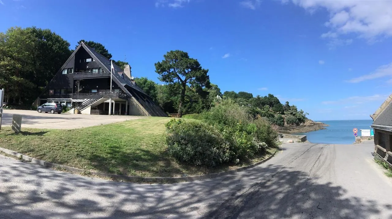 Auberge De Jeunesse Hi Cancale Francia