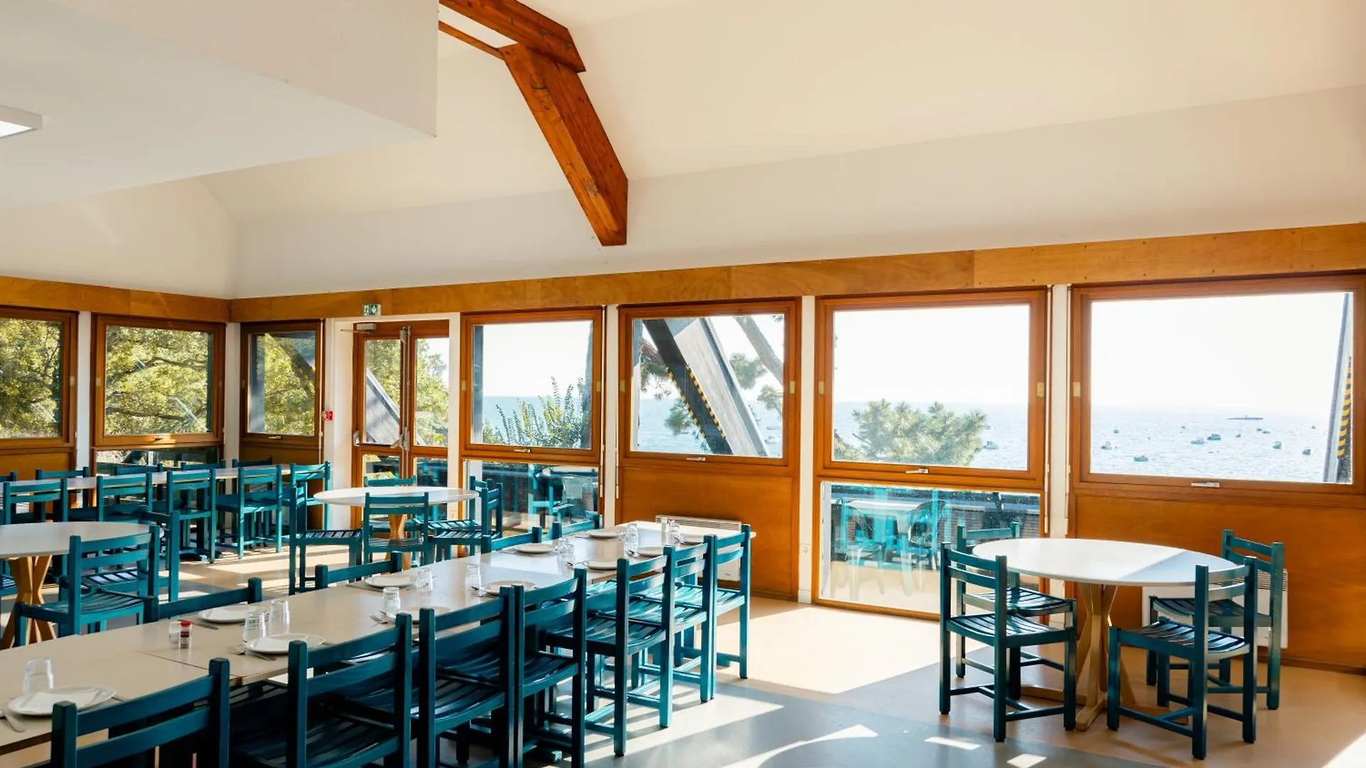 Auberge De Jeunesse Hi Cancale Hostel